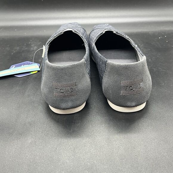 TOMS Women's Black Plaid Slip-On Shoes - Picture 4 of 8